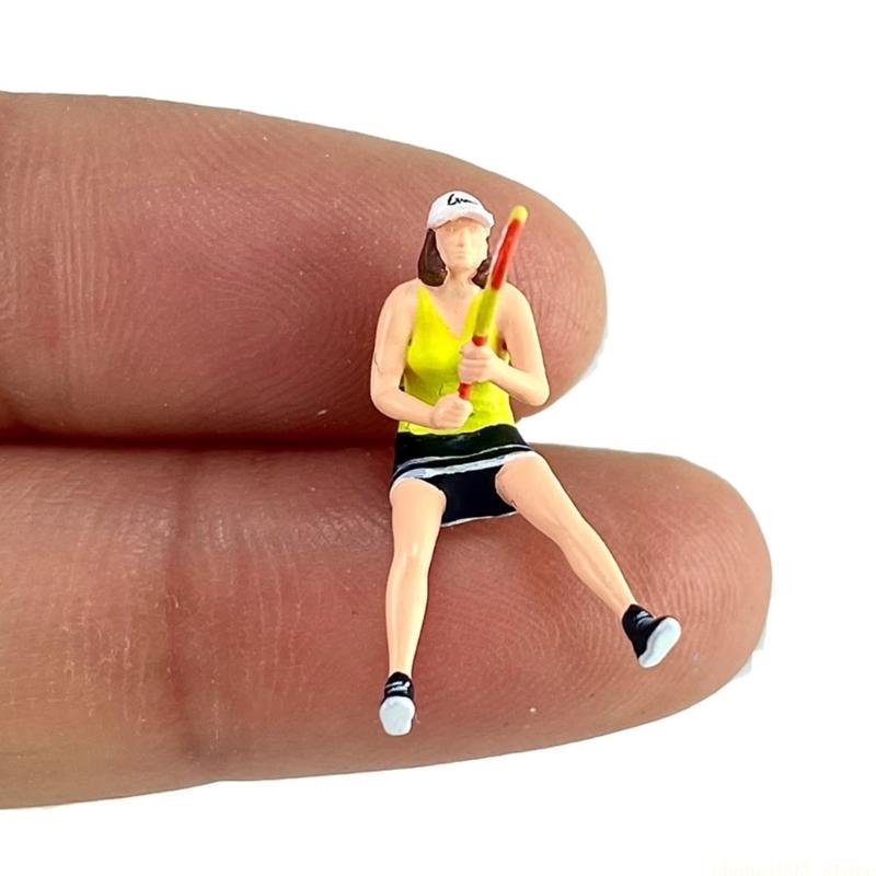 QX2E 1:64 Scale Miniature Figu - Badminton Player avaliação e preço